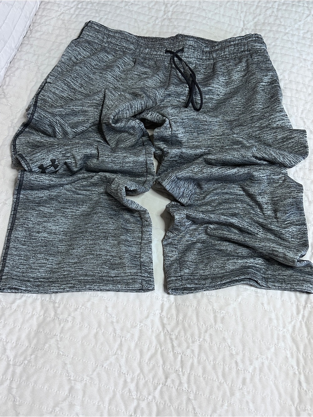 Under Armour Loose Fleece Coldgear Men’s L Heather Gray Sweatpants Athletic DESC